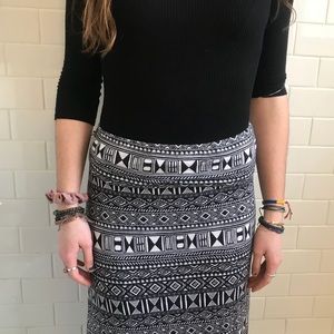 Black and white patterned maxi skirt